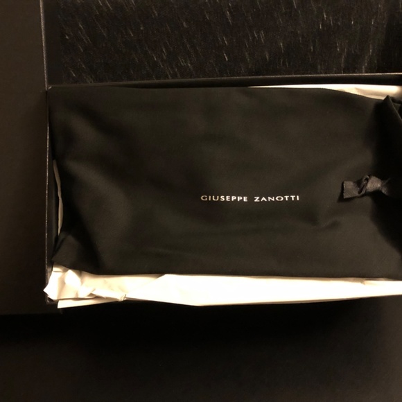 Zanotti Crystal Flats SPARKLE - Size 9 - Picture 10 of 15